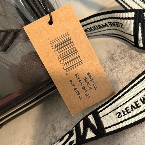 Steven Madden 4 Piece Set - Picture 3 of 3